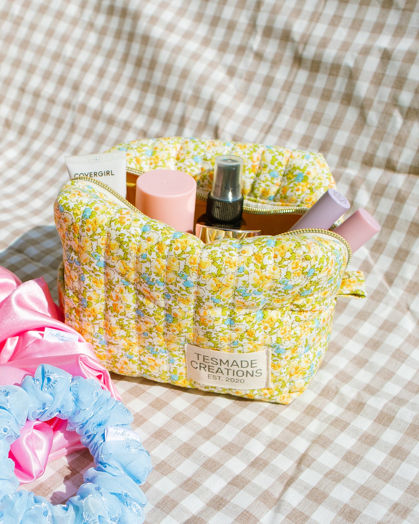 Daisy Quilted Makeup Bag