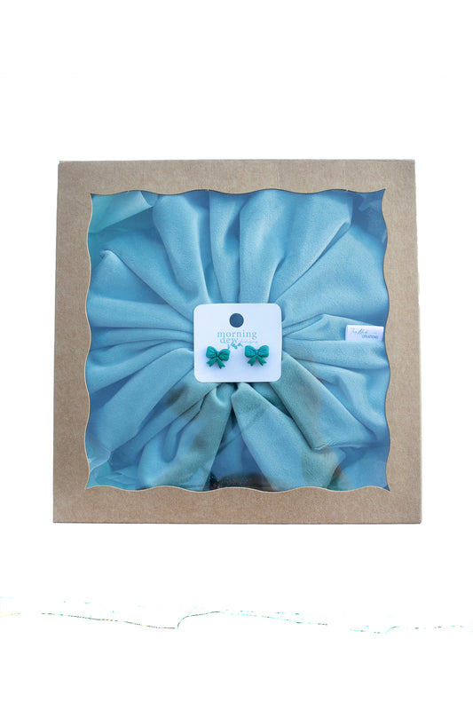Oversized Scrunchie and Stud Earring Gift Set